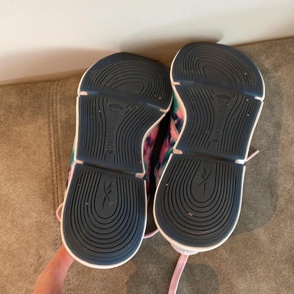 Reebok DMX, Moving Air with padded insoles .Soft and flexible material . - Picture 4 of 5